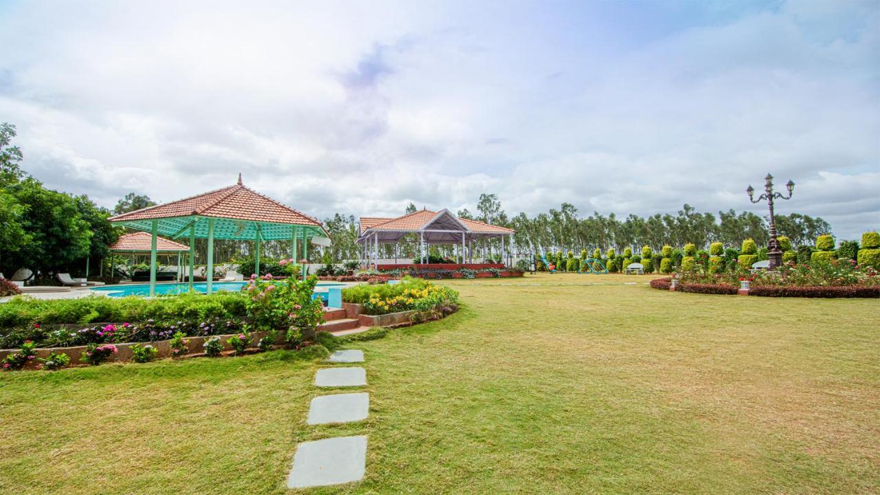 Fiestaa Resort N Events Venue Devanahalli Exterior photo