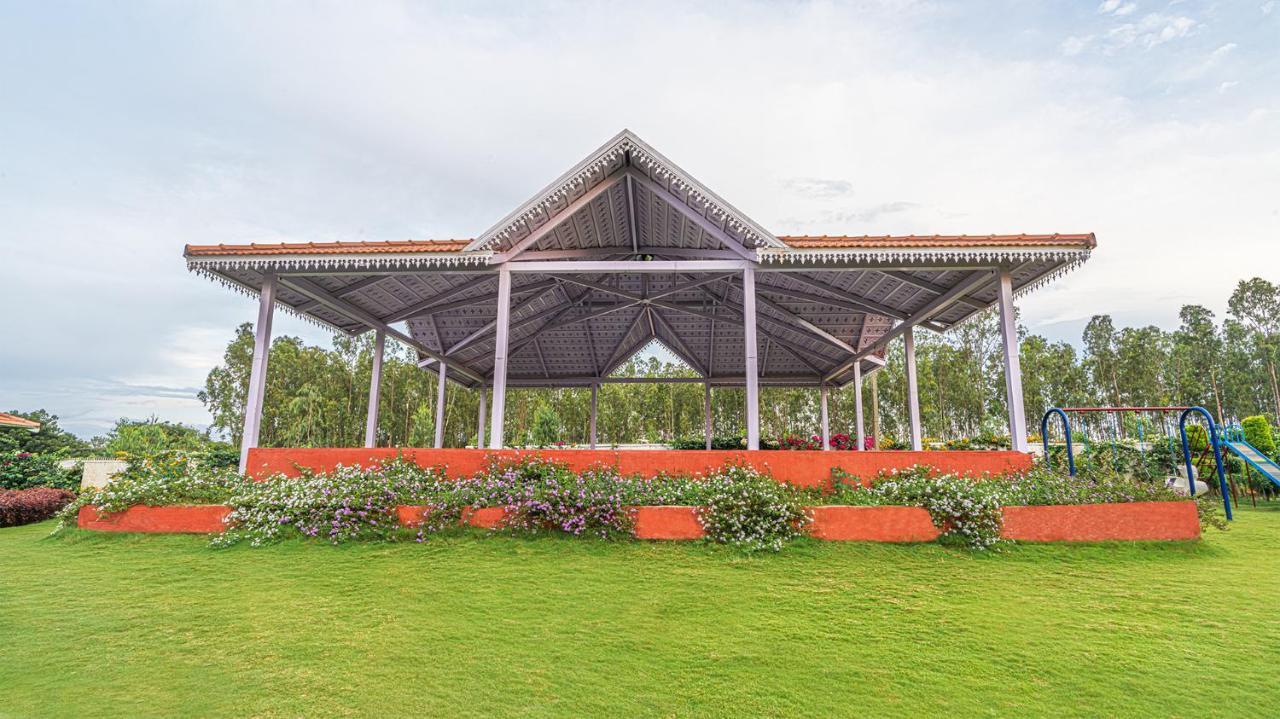 Fiestaa Resort N Events Venue Devanahalli Exterior photo