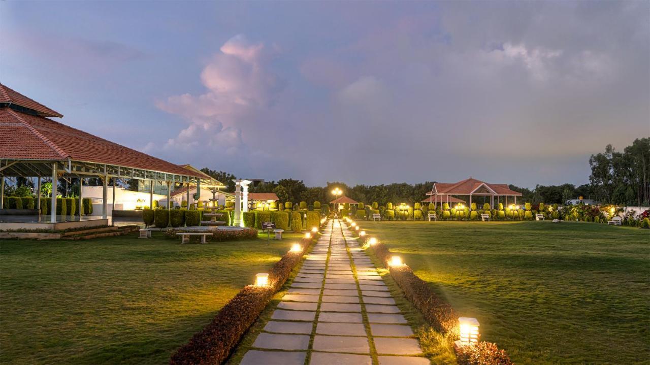 Fiestaa Resort N Events Venue Devanahalli Exterior photo