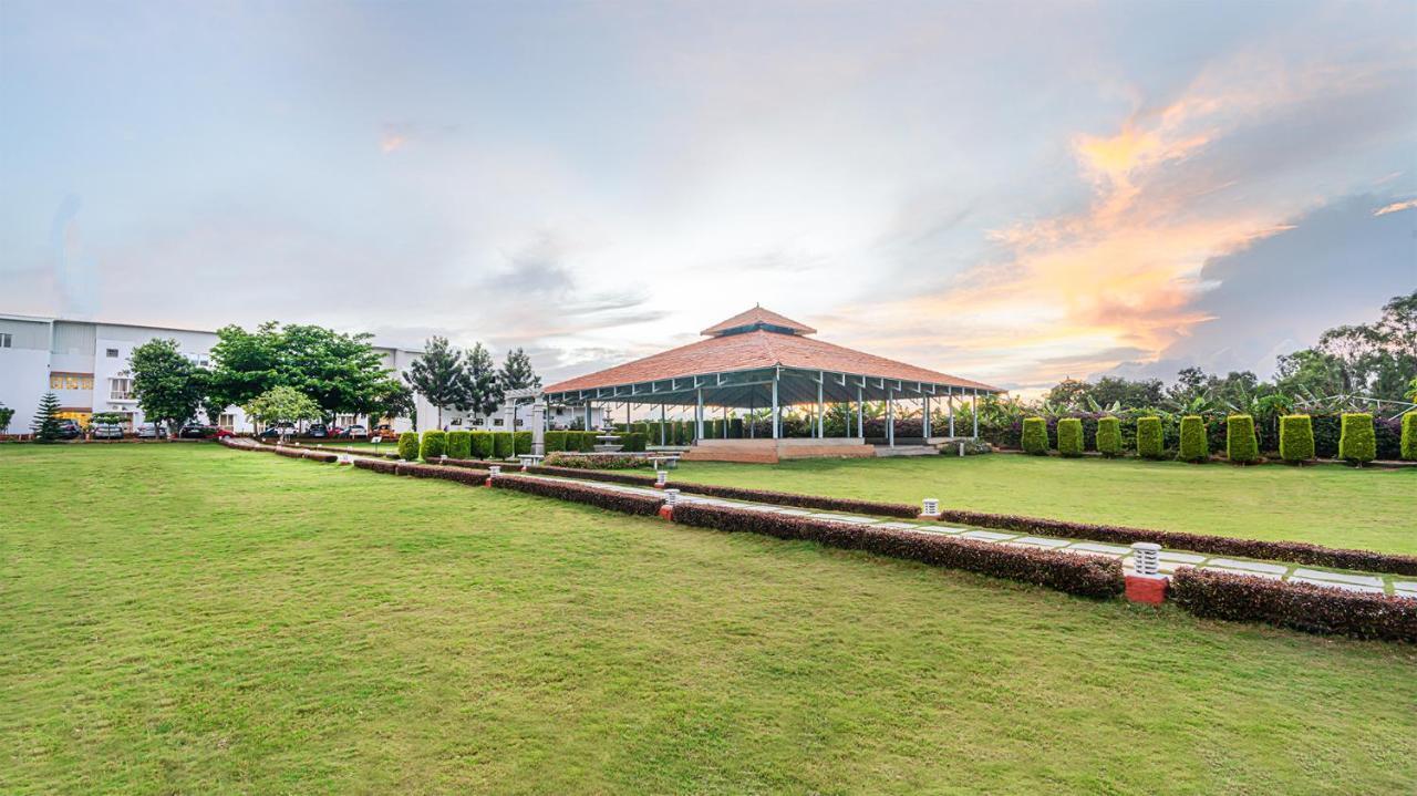 Fiestaa Resort N Events Venue Devanahalli Exterior photo